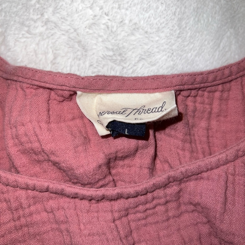 Universal Thread Top - Picture 2 of 2